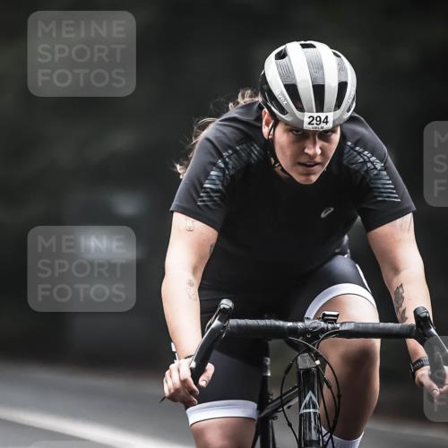 13.09.2026 - Stadtparktriathlon H.Heesch http://msf.ph/oto/10358570 13.09.2026 09:54:57 Radfahren 237, 245, 253, 294, 316, 335 meine-sportfotos.de
