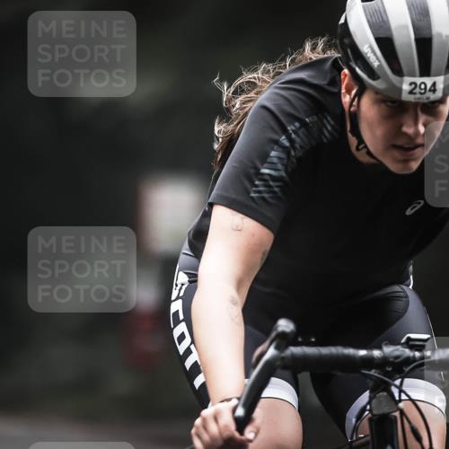 13.09.2026 - Stadtparktriathlon H.Heesch http://msf.ph/oto/10358579 13.09.2026 09:54:57 Radfahren 237, 245, 253, 294, 316, 335 meine-sportfotos.de