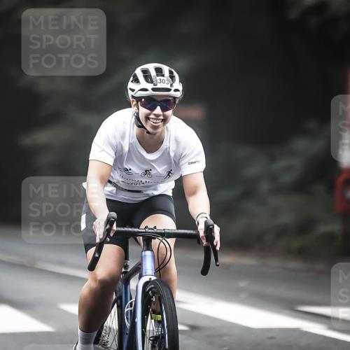 13.09.2026 - Stadtparktriathlon H.Heesch http://msf.ph/oto/10358584 13.09.2026 09:55:06 Radfahren 250, 268, 278, 303 meine-sportfotos.de