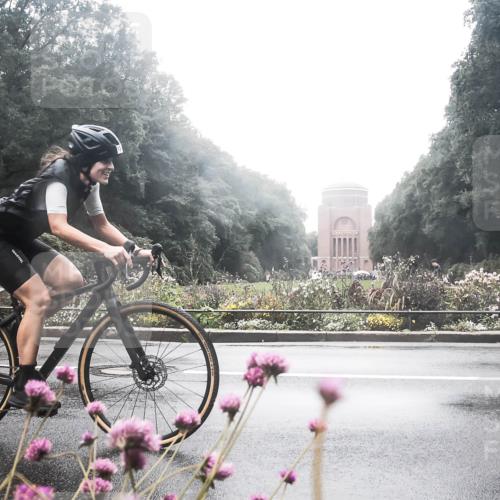 13.09.2026 - Stadtparktriathlon H.Heesch http://msf.ph/oto/10358586 13.09.2026 13:20:59 Radfahren 1218, 1220, 1378, 1404, 1436 meine-sportfotos.de