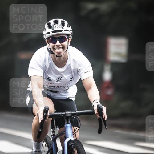 13.09.2026 - Stadtparktriathlon H.Heesch http://msf.ph/oto/10358590 13.09.2026 09:55:06 Radfahren 250, 268, 278, 303 meine-sportfotos.de