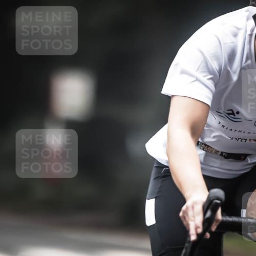 13.09.2026 - Stadtparktriathlon H.Heesch http://msf.ph/oto/10358605 13.09.2026 09:55:07 Radfahren 250, 268, 278, 303 meine-sportfotos.de