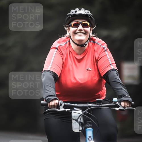13.09.2026 - Stadtparktriathlon H.Heesch http://msf.ph/oto/10358615 13.09.2026 09:55:10 Radfahren 218, 250, 254, 268, 278, 303 meine-sportfotos.de
