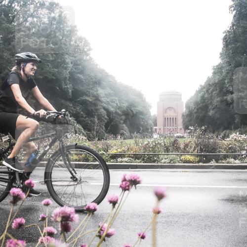 13.09.2026 - Stadtparktriathlon H.Heesch http://msf.ph/oto/10358620 13.09.2026 13:21:16 Radfahren 1216, 1386, 1460 meine-sportfotos.de