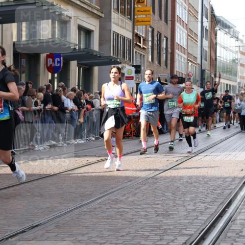 13.09.2026 - 21. swb-Marathon Bremen Strokosch-Dieckow http://msf.ph/oto/10358642 13.09.2026 13:35:05 Ziel 536, 1150, 2003, 2041, 2090, 2318, 2356, 2366, 2625, 2866, 3055, 3311, 3621, 3916, 4062, 4326, 4635, 4985, 5016, 5661, 6315, 6320, 6418, 6750, 6837, 7285, 7305, 7377, 7657, 7703, 7998, 8300, 8328, 8401, 8530, 8773, 8915, 9526, 9527, 9845, 9887, 489, 1210, 2366, 2413, 2430, 2492, 2525, 2561, 2755, 3063, 3181, 3217, 3353, 3380, 3768, 3842, 4487, 5125, 5415, 5647, 5684, 6085, 6391, 6403, 6627, 6655, 6756, 7123, 7405, 7657, 7750, 8515, 9017 meine-sportfotos.de