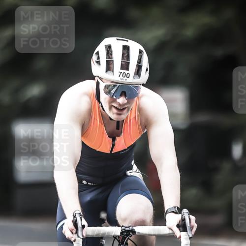 13.09.2026 - Stadtparktriathlon H.Heesch http://msf.ph/oto/10358646 13.09.2026 11:12:10 Radfahren 506, 519, 598, 600, 700 meine-sportfotos.de
