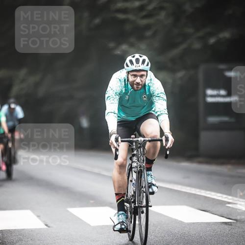 13.09.2026 - Stadtparktriathlon H.Heesch http://msf.ph/oto/10358650 13.09.2026 09:55:15 Radfahren 210, 218, 250, 254, 268, 278, 320, 338 meine-sportfotos.de