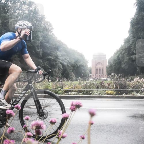 13.09.2026 - Stadtparktriathlon H.Heesch http://msf.ph/oto/10358697 13.09.2026 13:21:36 Radfahren 1353, 1464, 1511 meine-sportfotos.de