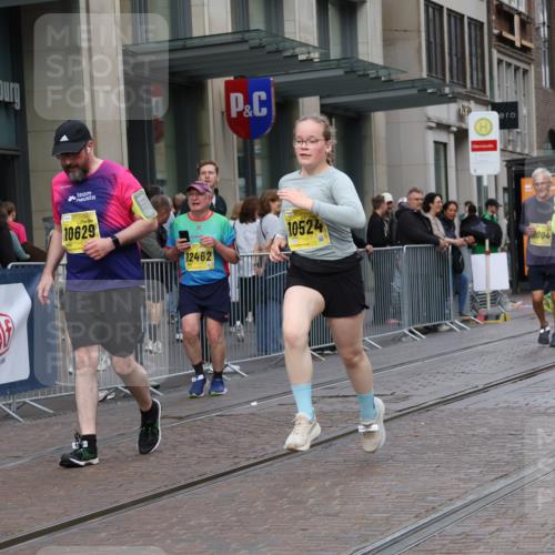 13.09.2026 - 21. swb-Marathon Bremen Strokosch-Dieckow http://msf.ph/oto/10358708 13.09.2026 11:18:57 Ziel 10629, 10933, 11050, 11760, 12224, 12462, 10005, 10202, 10264, 10344, 10524, 10568, 10997, 11443, 11629, 11794, 12090, 12371, 12422 meine-sportfotos.de