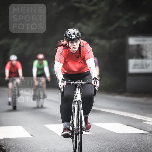 13.09.2026 - Stadtparktriathlon H.Heesch http://msf.ph/oto/10358721 13.09.2026 09:55:23 Radfahren 210, 281, 283, 297, 320, 327, 338 meine-sportfotos.de