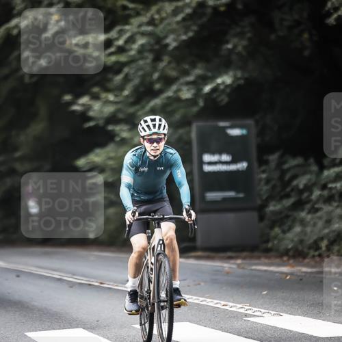 13.09.2026 - Stadtparktriathlon H.Heesch http://msf.ph/oto/10358722 13.09.2026 11:12:14 Radfahren 506, 519, 598, 700 meine-sportfotos.de