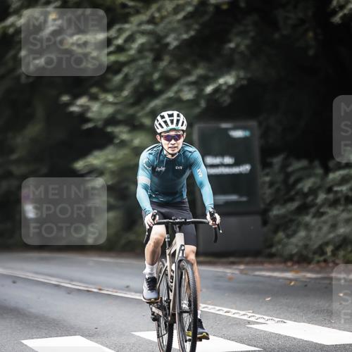 13.09.2026 - Stadtparktriathlon H.Heesch http://msf.ph/oto/10358725 13.09.2026 11:12:15 Radfahren 506, 519, 598, 643, 700 meine-sportfotos.de