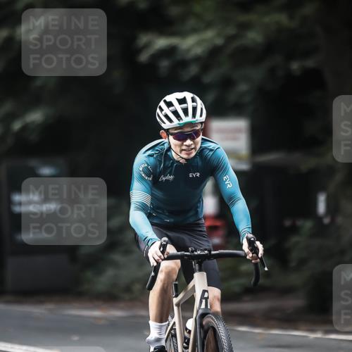 13.09.2026 - Stadtparktriathlon H.Heesch http://msf.ph/oto/10358734 13.09.2026 11:12:15 Radfahren 506, 519, 598, 643, 700 meine-sportfotos.de