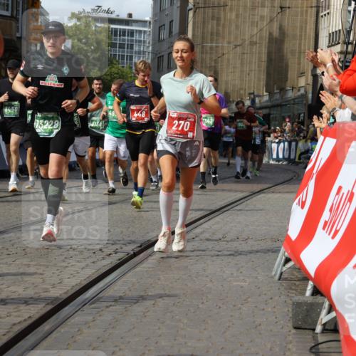 13.09.2026 - 21. swb-Marathon Bremen Strokosch-Dieckow http://msf.ph/oto/10358752 13.09.2026 13:37:50 Ziel 270, 391, 448, 869, 3323, 3627, 3804, 3823, 4155, 4300, 4433, 4628, 5388, 5624, 5738, 5791, 6032, 6804, 6911, 7003, 7074, 7571, 8380, 8439, 8553, 8674, 8748, 8753, 9441, 10062, 10106, 549, 1334, 1851, 2336, 2342, 2699, 3207, 3316, 3657, 3707, 4035, 4066, 4394, 4675, 4902, 4942, 6001, 6083, 7594, 7894, 8138, 8173, 8190, 8264, 8440, 8450, 8920, 8972, 9097, 13228 meine-sportfotos.de