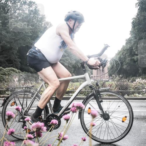 13.09.2026 - Stadtparktriathlon H.Heesch http://msf.ph/oto/10358758 13.09.2026 13:22:01 Radfahren 1225, 1226, 1287, 1343, 1372, 1376, 1424, 1435 meine-sportfotos.de