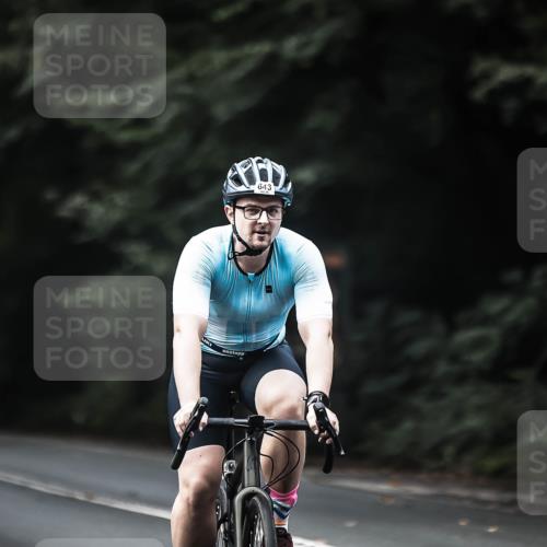 13.09.2026 - Stadtparktriathlon H.Heesch http://msf.ph/oto/10358760 13.09.2026 11:12:21 Radfahren 519, 643 meine-sportfotos.de
