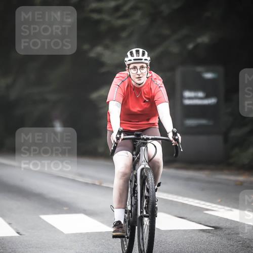 13.09.2026 - Stadtparktriathlon H.Heesch http://msf.ph/oto/10358767 13.09.2026 09:55:26 Radfahren 211, 281, 283, 297, 327, 330, 338 meine-sportfotos.de