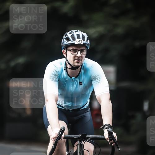 13.09.2026 - Stadtparktriathlon H.Heesch http://msf.ph/oto/10358779 13.09.2026 11:12:22 Radfahren 643 meine-sportfotos.de