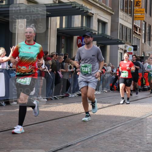 13.09.2026 - 21. swb-Marathon Bremen Strokosch-Dieckow http://msf.ph/oto/10358785 13.09.2026 13:35:09 Ziel 156, 1150, 2003, 2041, 2090, 2318, 2356, 2625, 2866, 3055, 3311, 3621, 3916, 4062, 4326, 4635, 4985, 5016, 5661, 6315, 6320, 6418, 6465, 6466, 6644, 6837, 7285, 7305, 7377, 7597, 7700, 7703, 8300, 8401, 8530, 8773, 8915, 9526, 9527, 9845, 9887, 489, 536, 1210, 2366, 2413, 2430, 2492, 2561, 2755, 3063, 3181, 3217, 3768, 4487, 4985, 5125, 5415, 5647, 5684, 6085, 6391, 6403, 6627, 6655, 6750, 6756, 7123, 7405, 7657, 7750, 8515, 9017 meine-sportfotos.de