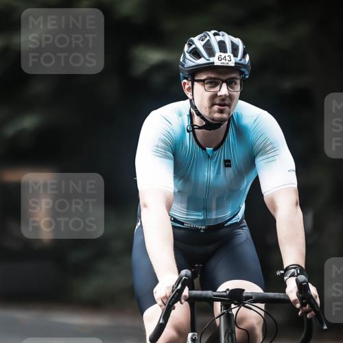 13.09.2026 - Stadtparktriathlon H.Heesch http://msf.ph/oto/10358787 13.09.2026 11:12:22 Radfahren 643 meine-sportfotos.de
