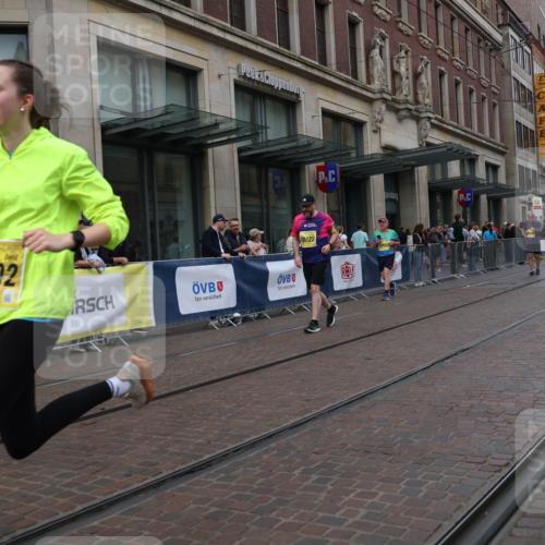 13.09.2026 - 21. swb-Marathon Bremen Strokosch-Dieckow http://msf.ph/oto/10358804 13.09.2026 11:18:59 Ziel 10004, 10629, 10933, 11050, 11760, 12224, 12462, 10005, 10202, 10264, 10344, 10524, 10568, 11443, 11629, 11794, 12090, 12422 meine-sportfotos.de