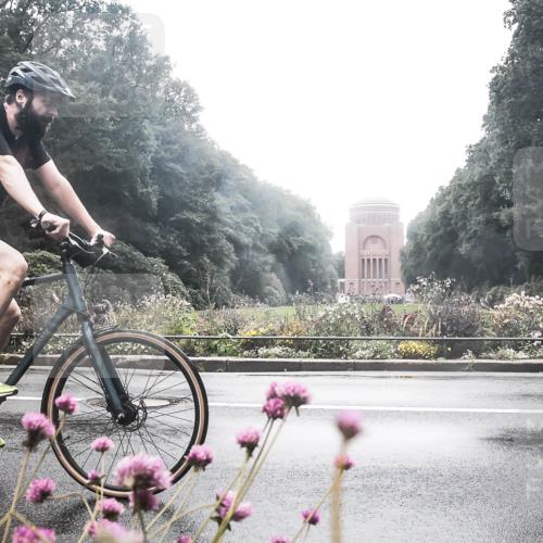13.09.2026 - Stadtparktriathlon H.Heesch http://msf.ph/oto/10358807 13.09.2026 13:22:23 Radfahren 1195 meine-sportfotos.de