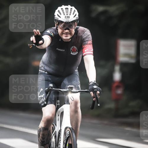 13.09.2026 - Stadtparktriathlon H.Heesch http://msf.ph/oto/10358814 13.09.2026 09:55:31 Radfahren 211, 283, 297, 330 meine-sportfotos.de