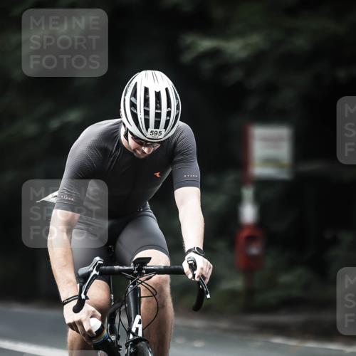 13.09.2026 - Stadtparktriathlon H.Heesch http://msf.ph/oto/10358817 13.09.2026 11:12:30 Radfahren 508, 595, 619, 664 meine-sportfotos.de