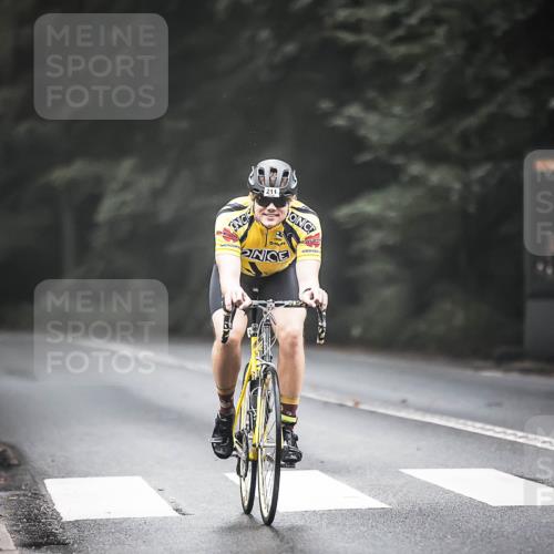 13.09.2026 - Stadtparktriathlon H.Heesch http://msf.ph/oto/10358823 13.09.2026 09:55:33 Radfahren 211, 319, 330 meine-sportfotos.de