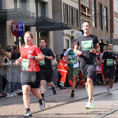 13.09.2026 - 21. swb-Marathon Bremen Strokosch-Dieckow http://msf.ph/oto/10358837 13.09.2026 13:35:10 Ziel 156, 1150, 2003, 2041, 2090, 2318, 2356, 2625, 2866, 3055, 3311, 3621, 3916, 4062, 4326, 4635, 5016, 5308, 5661, 6315, 6320, 6418, 6465, 6466, 6644, 6837, 7285, 7305, 7377, 7597, 7700, 7703, 8300, 8401, 8530, 8773, 8816, 8915, 9526, 9527, 9845, 9862, 9887, 489, 536, 2366, 2413, 2430, 2492, 2561, 2755, 3063, 3181, 3217, 3768, 3916, 4487, 4635, 4985, 5016, 5125, 5415, 5647, 5684, 6085, 6391, 6403, 6627, 6655, 6750, 6756, 7123, 7405, 7657, 7750, 8515, 9017 meine-sportfotos.de