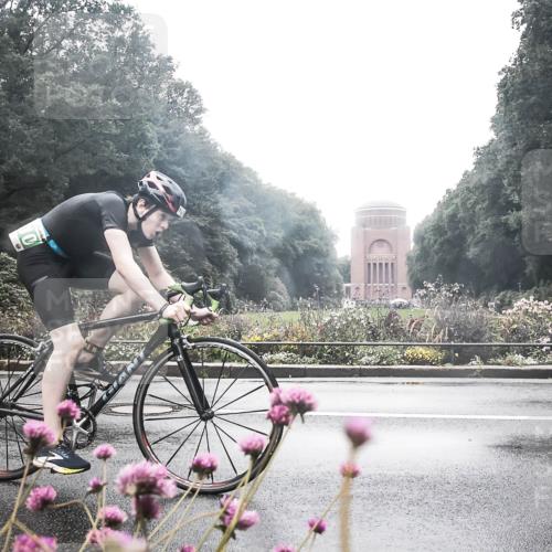 13.09.2026 - Stadtparktriathlon H.Heesch http://msf.ph/oto/10358845 13.09.2026 13:22:56 Radfahren 1310, 1510 meine-sportfotos.de