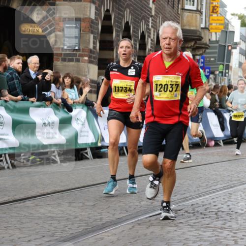 13.09.2026 - 21. swb-Marathon Bremen Strokosch-Dieckow http://msf.ph/oto/10358856 13.09.2026 10:57:37 Ziel 10166, 10226, 10300, 10394, 10517, 10518, 10578, 10687, 10700, 10969, 11236, 11292, 11484, 11498, 11609, 11667, 12037, 12263, 12382, 12383, 12400, 12411, 10078, 10460, 10565, 10707, 10728, 11153, 11532, 11568, 11824, 11856, 12222, 12228, 12231, 12264, 12427, 12555 meine-sportfotos.de