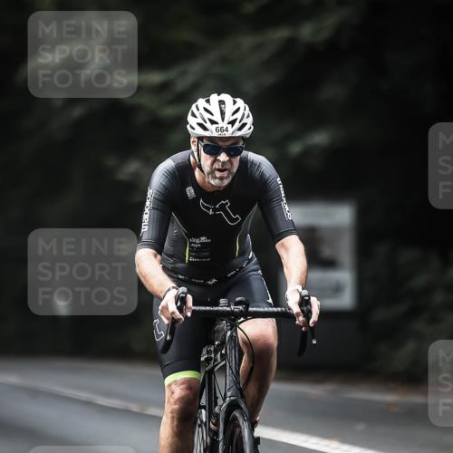 13.09.2026 - Stadtparktriathlon H.Heesch http://msf.ph/oto/10358858 13.09.2026 11:12:36 Radfahren 619, 664, 670 meine-sportfotos.de