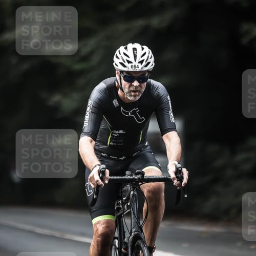 13.09.2026 - Stadtparktriathlon H.Heesch http://msf.ph/oto/10358862 13.09.2026 11:12:36 Radfahren 619, 664, 670 meine-sportfotos.de