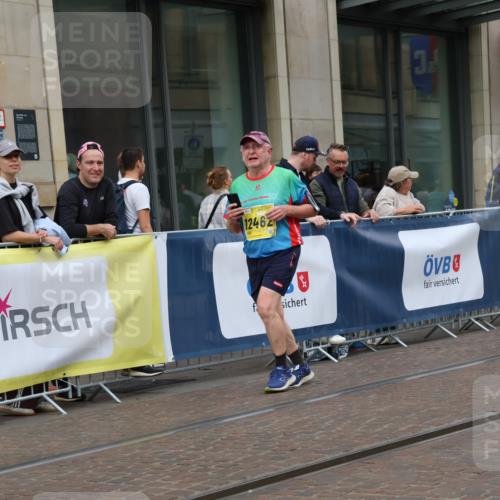 13.09.2026 - 21. swb-Marathon Bremen Strokosch-Dieckow http://msf.ph/oto/10358882 13.09.2026 11:19:02 Ziel 10004, 10629, 10933, 11050, 11760, 12224, 12462, 10005, 10202, 10264, 10344, 10524, 10568, 11443, 11629, 11794, 12090, 12422 meine-sportfotos.de