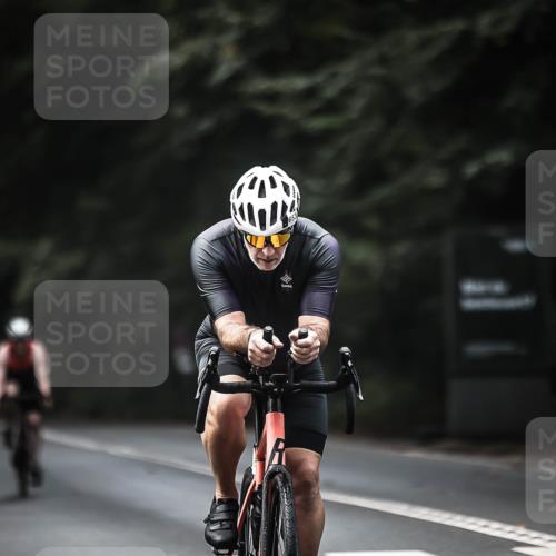 13.09.2026 - Stadtparktriathlon H.Heesch http://msf.ph/oto/10358917 13.09.2026 11:12:43 Radfahren 597, 653, 670, 702 meine-sportfotos.de