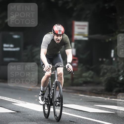 13.09.2026 - Stadtparktriathlon H.Heesch http://msf.ph/oto/10358926 13.09.2026 09:55:57 Radfahren 231, 263, 265 meine-sportfotos.de