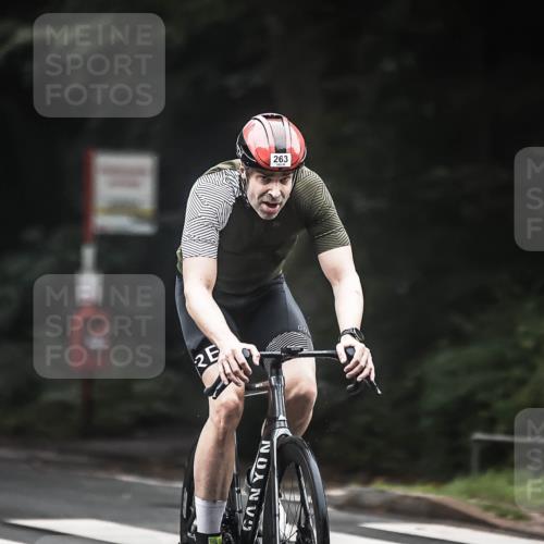 13.09.2026 - Stadtparktriathlon H.Heesch http://msf.ph/oto/10358940 13.09.2026 09:55:57 Radfahren 231, 263, 265 meine-sportfotos.de