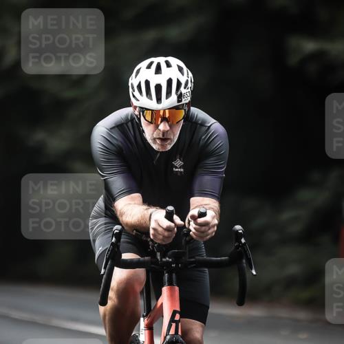 13.09.2026 - Stadtparktriathlon H.Heesch http://msf.ph/oto/10358941 13.09.2026 11:12:43 Radfahren 597, 653, 670, 702 meine-sportfotos.de