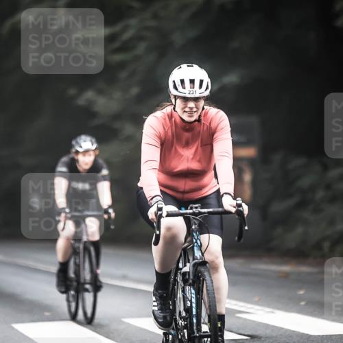 13.09.2026 - Stadtparktriathlon H.Heesch http://msf.ph/oto/10358958 13.09.2026 09:55:58 Radfahren 231, 246, 263, 265 meine-sportfotos.de