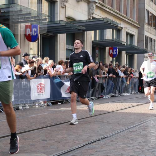 13.09.2026 - 21. swb-Marathon Bremen Strokosch-Dieckow http://msf.ph/oto/10358969 13.09.2026 13:35:14 Ziel 156, 607, 1150, 2041, 2090, 2318, 2356, 2625, 2866, 3055, 3087, 3226, 3621, 3704, 3780, 4062, 4326, 5308, 5467, 5468, 5661, 6315, 6418, 6465, 6466, 6644, 6649, 6837, 7285, 7305, 7377, 7597, 7675, 7700, 8401, 8530, 8773, 8816, 8915, 9784, 9845, 9862, 9887, 9892, 13213, 489, 536, 2003, 2366, 2413, 2430, 2492, 2625, 2755, 3063, 3217, 3311, 3768, 3916, 4487, 4635, 4985, 5016, 5125, 5647, 6085, 6320, 6391, 6403, 6627, 6655, 6750, 6756, 7123, 7405, 7657, 7750, 8515, 9017 meine-sportfotos.de