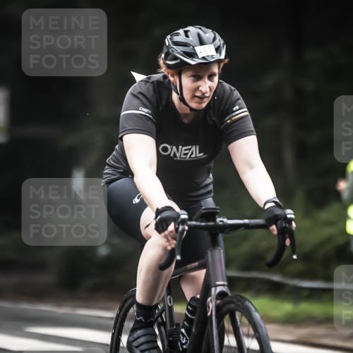 13.09.2026 - Stadtparktriathlon H.Heesch http://msf.ph/oto/10358997 13.09.2026 09:56:00 Radfahren 231, 246, 263, 265 meine-sportfotos.de