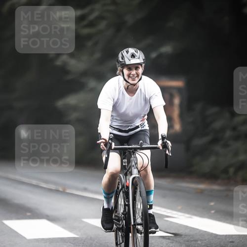 13.09.2026 - Stadtparktriathlon H.Heesch http://msf.ph/oto/10359016 13.09.2026 09:56:04 Radfahren 231, 246, 265, 345 meine-sportfotos.de