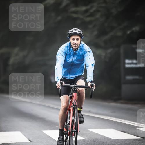 13.09.2026 - Stadtparktriathlon H.Heesch http://msf.ph/oto/10359053 13.09.2026 09:56:06 Radfahren 246, 345 meine-sportfotos.de