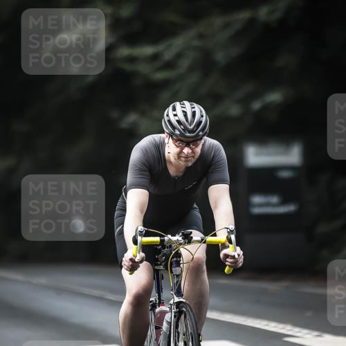 13.09.2026 - Stadtparktriathlon H.Heesch http://msf.ph/oto/10359058 13.09.2026 11:13:02 Radfahren 561, 636, 644 meine-sportfotos.de