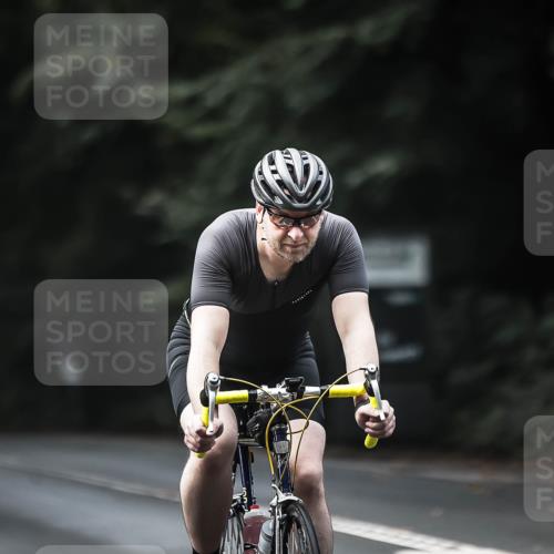 13.09.2026 - Stadtparktriathlon H.Heesch http://msf.ph/oto/10359061 13.09.2026 11:13:02 Radfahren 561, 636, 644 meine-sportfotos.de
