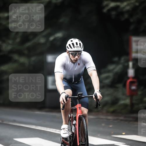 13.09.2026 - Stadtparktriathlon H.Heesch http://msf.ph/oto/10359092 13.09.2026 11:13:06 Radfahren 556, 560, 561, 633, 644 meine-sportfotos.de