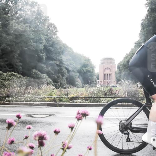 13.09.2026 - Stadtparktriathlon H.Heesch http://msf.ph/oto/10359110 13.09.2026 13:24:50 Radfahren 1330, 1443, 1462, 1495 meine-sportfotos.de