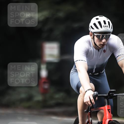 13.09.2026 - Stadtparktriathlon H.Heesch http://msf.ph/oto/10359115 13.09.2026 11:13:06 Radfahren 556, 560, 561, 633, 644 meine-sportfotos.de