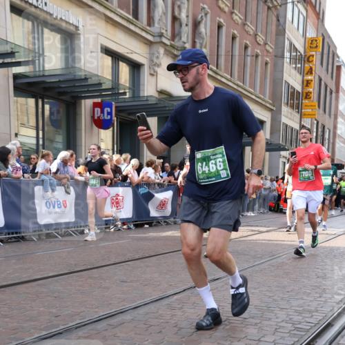 13.09.2026 - 21. swb-Marathon Bremen Strokosch-Dieckow http://msf.ph/oto/10359120 13.09.2026 13:35:17 Ziel 156, 532, 607, 1150, 2041, 2090, 2318, 2356, 3055, 3087, 3226, 3621, 3704, 3780, 4326, 5308, 5467, 5468, 5584, 5586, 5661, 6315, 6418, 6465, 6466, 6644, 6649, 6837, 7235, 7285, 7377, 7597, 7675, 7700, 8401, 8530, 8773, 8816, 8915, 9784, 9845, 9862, 9887, 9892, 13121, 13213, 536, 1150, 2003, 2366, 2430, 2492, 2625, 2866, 3063, 3311, 3916, 4062, 4487, 4635, 4985, 5016, 5125, 5647, 6320, 6391, 6403, 6655, 6750, 6837, 7123, 7405, 7657, 7750, 8515, 9017 meine-sportfotos.de